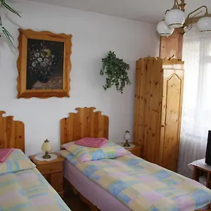  Privatunterkunft Goscinne Lulu
